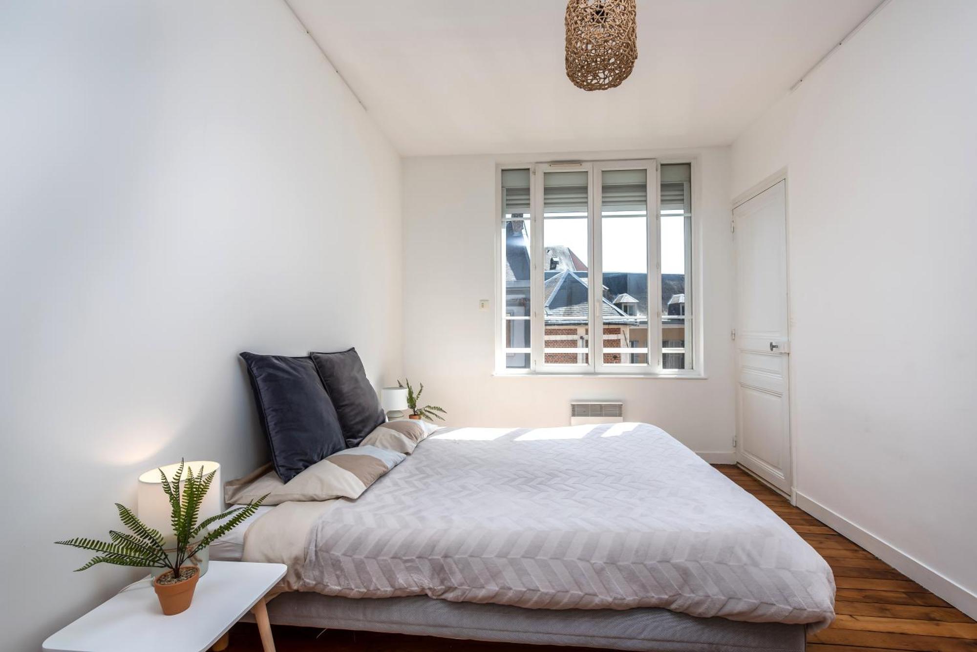 Le Jacobin / 1 Chambre - Netflix - Hyper Centre Amiens Eksteriør bilde